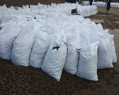 250~330kg/M3 MgO 가벼운 건설 LECA 건물 평준화용 확장 된 점토 공